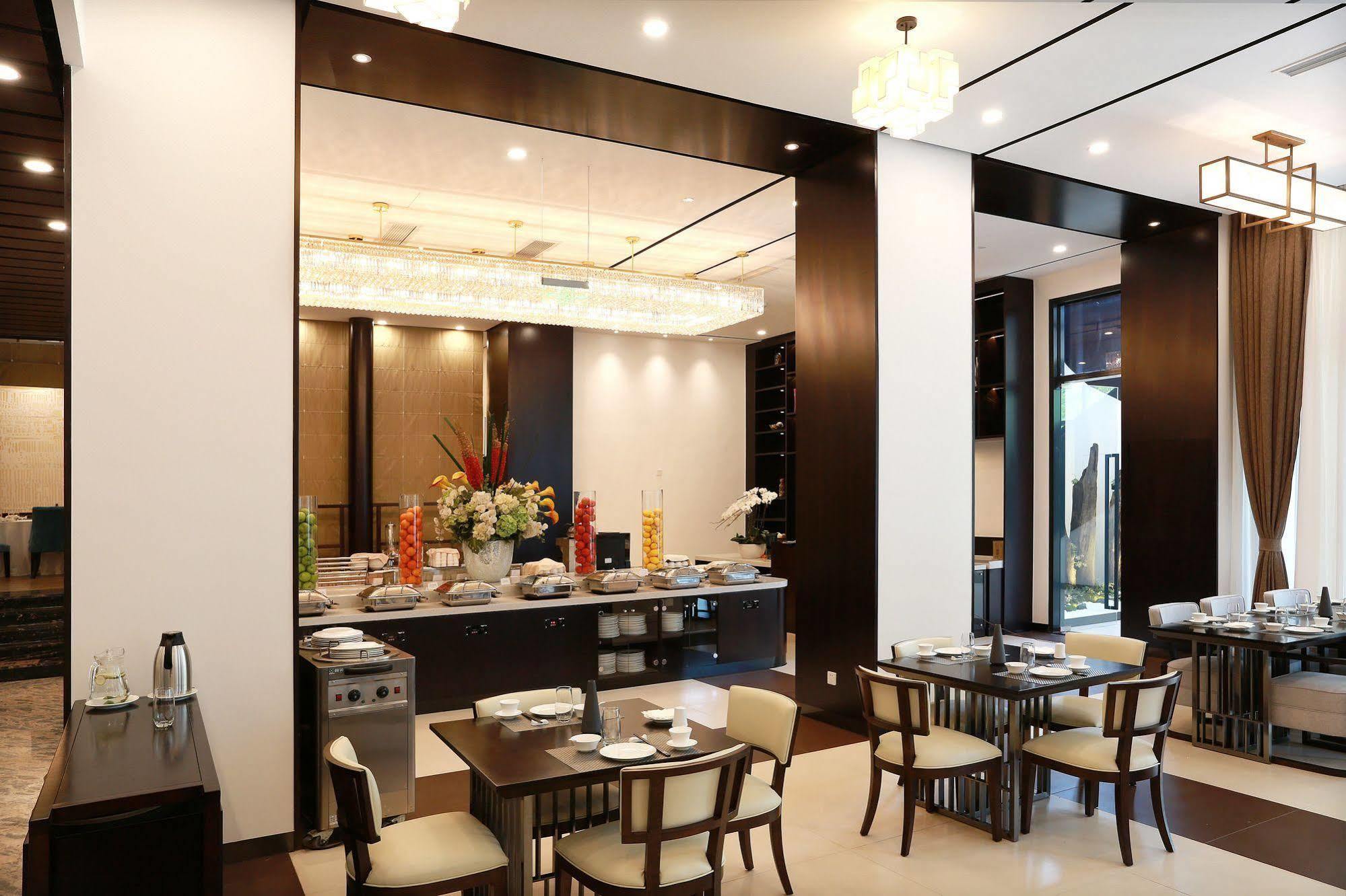 Benjoy Hotel - Jinqiao Branch Шанхай Экстерьер фото