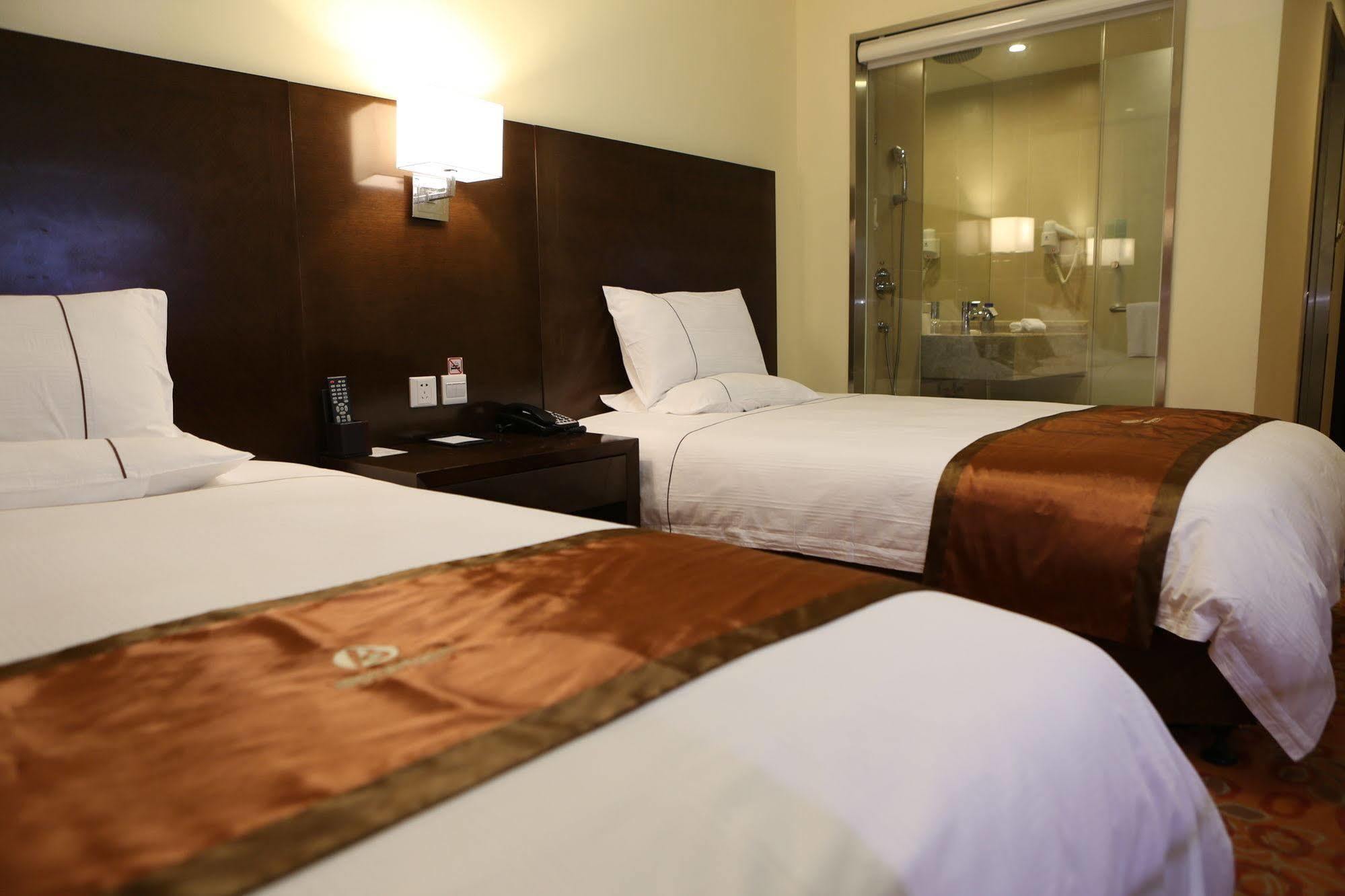 Benjoy Hotel - Jinqiao Branch Шанхай Экстерьер фото