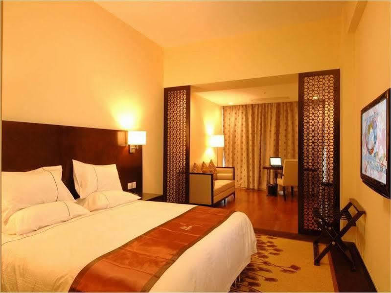 Benjoy Hotel - Jinqiao Branch Шанхай Экстерьер фото
